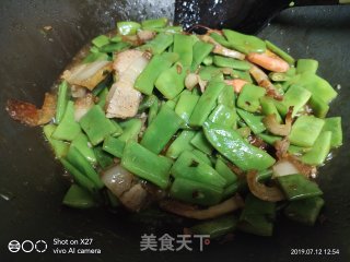 五花肉炒芸豆的做法步骤：8