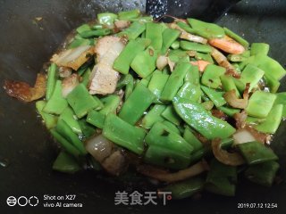 五花肉炒芸豆的做法步骤：9