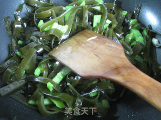 青椒炒海带的做法步骤：8
