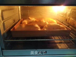 牛角豆沙面包的做法步骤：10