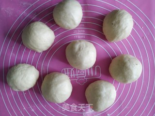 蜂蜜脆底小面包的做法步骤：2