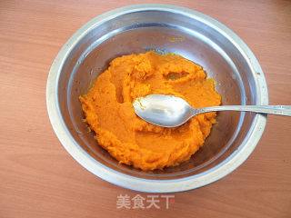 南瓜双薯麻饼的做法步骤：1