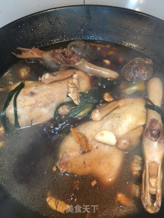 香酥鸭（秘制）的做法步骤：3
