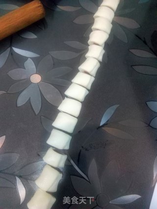 迷你豆沙卷的做法步骤：6