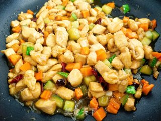 蒜香鸡丁的做法步骤：10
