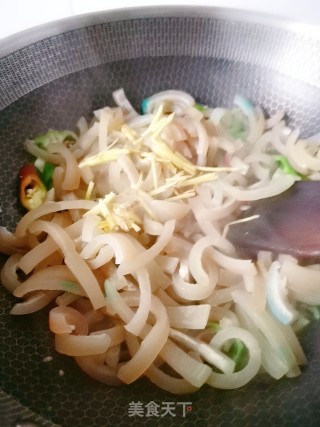 小炒肉皮的做法步骤：6