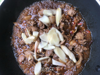 子姜焖鸭肉的做法步骤：8