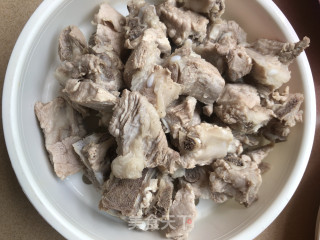 糖醋排骨的做法步骤：3