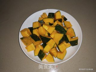 炒南瓜的做法步骤：2