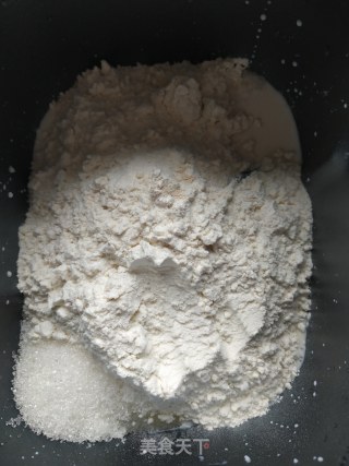 双色吐司的做法步骤：1