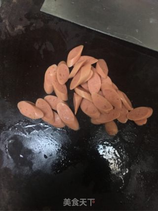 鸡蛋火腿炒青瓜的做法步骤：2