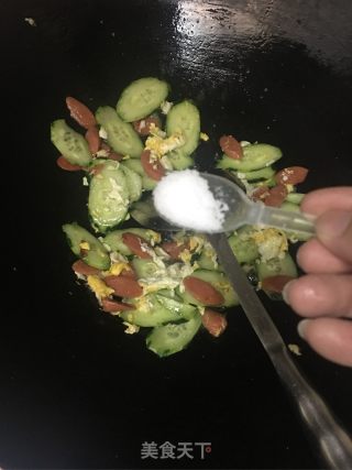 鸡蛋火腿炒青瓜的做法步骤：6