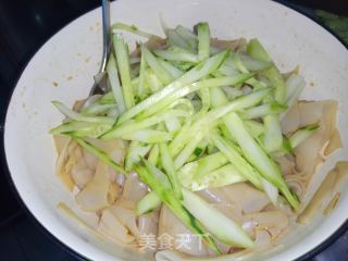 简易版拌凉皮的做法步骤：9