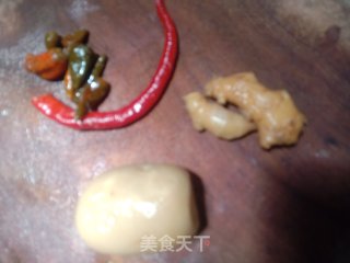 泡萝卜鲫鱼汤的做法步骤：3