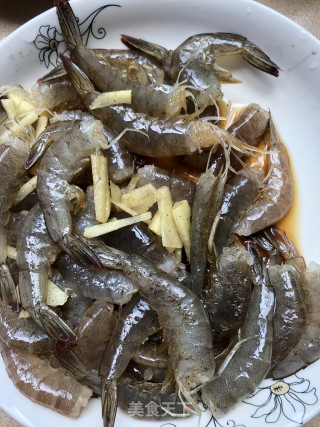 韭菜炒虾的做法步骤：4