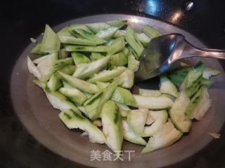 丝瓜炒鸡蛋的做法步骤：4