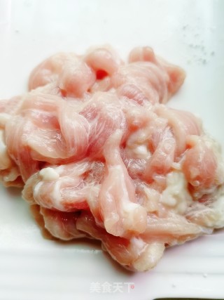 蟹味菇炒肉的做法步骤：4