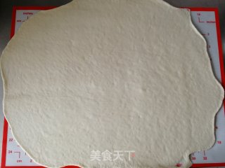 芝士卷边披萨的做法步骤：6
