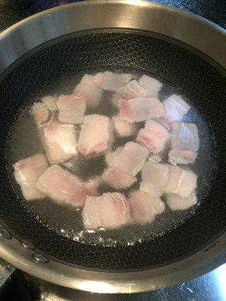 五花肉蒸榨菜的做法步骤：3