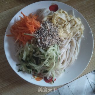 蛋丝凉面的做法步骤：3