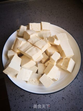麻婆豆腐（简易版）的做法步骤：1