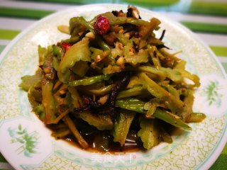 风味拌苦瓜的做法步骤：7