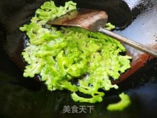 苦瓜炒蛋的做法步骤：5