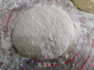 虾仁披萨的做法步骤：1