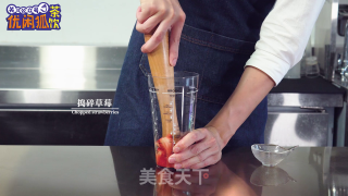 新鲜水果茶配方：霉霉蛋花汤的做法步骤：2