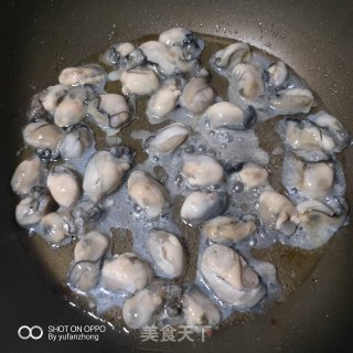 蚝珠虾皮拌意粉的做法步骤：3