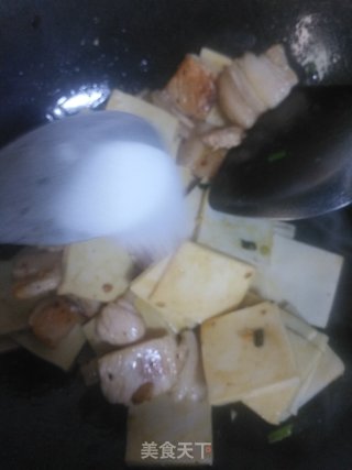 干锅千叶豆腐煲五花肉的做法步骤：6