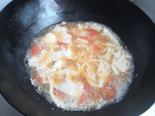饺子皮汤面的做法步骤：12