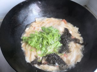 饺子皮汤面的做法步骤：13