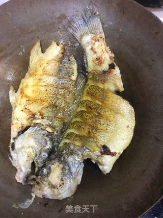 美味烤鱼的做法步骤：6
