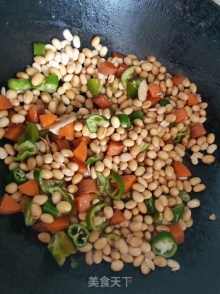三色黄豆的做法步骤：10