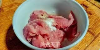 仔姜肉片的做法步骤：2