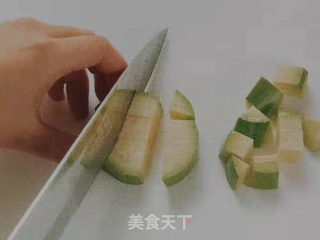 大酱汤的做法步骤：1