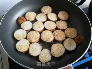 五香卤素鸡的做法步骤：2