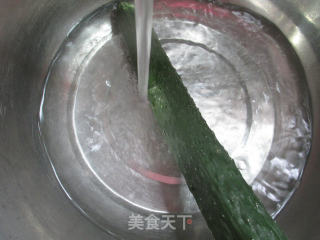 青瓜拌鲜素鸡的做法步骤：2