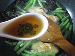 黑木耳梅豆烧中翅的做法步骤：6