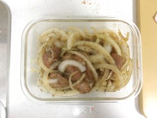 超简单美味迷迭香烤鸡腿的做法步骤：3