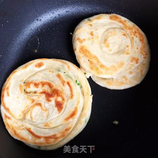 葱油饼的做法步骤：14