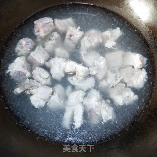 排骨炖腐竹的做法步骤：5