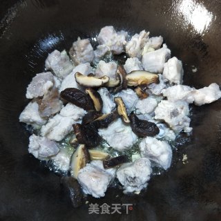 排骨炖腐竹的做法步骤：13