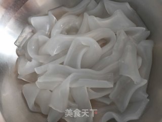 麻酱拉皮拌黄瓜的做法步骤：2