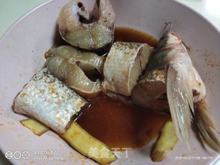 豆腐焖鱼的做法步骤：1