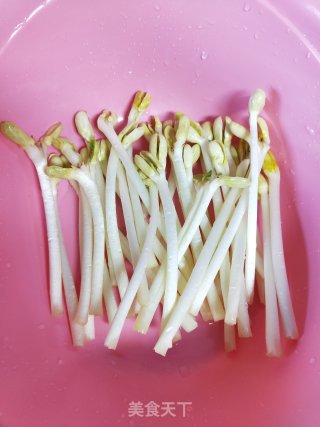 花生芽炒豆干的做法步骤：2