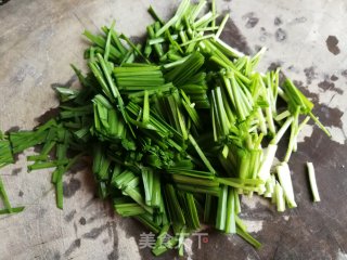 韭菜炒土豆丝的做法步骤：3