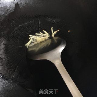 木耳丝瓜丸子汤的做法步骤：5