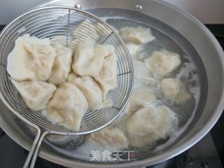 酸菜肉馅水饺的做法步骤：11